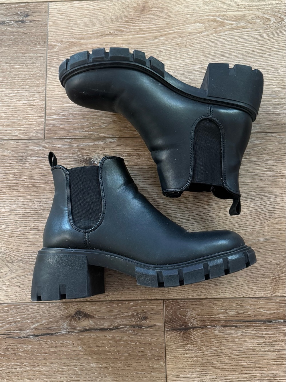 Steve Madden Black Chunky Lug Chelsea Bootie